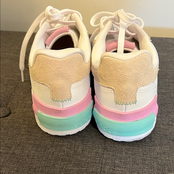 Adidas White Sneakers with Colorful Details - Picture 5 of 5